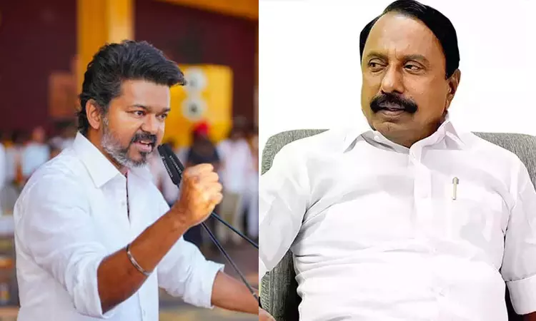 த.வெ.க.வில் இணைகிறாரா செங்கோட்டையன் ? அரசியல் வட்டாரத்தில் பரபரப்பு த.வெ.க.வில் இணைகிறாரா செங்கோட்டையன் ? அரசியல் வட்டாரத்தில் பரபரப்பு