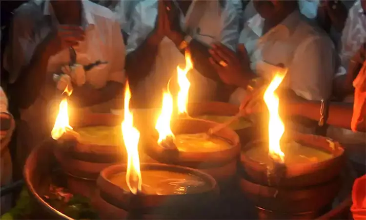 பாவங்களை போக்கும் பரணி தீபம் பாவங்களை போக்கும் பரணி தீபம்