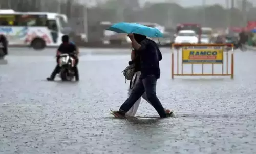 காலை 10 மணி வரை மழைக்கு வாய்ப்புள்ள மாவட்டங்கள் காலை 10 மணி வரை மழைக்கு வாய்ப்புள்ள மாவட்டங்கள்