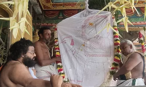 சுவாமிமலை சுவாமிநாத சுவாமி கோவிலில் கார்த்திகை தீபத்திருவிழா கொடியேற்றம்