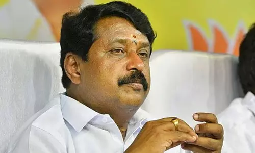 தமிழக பா.ஜனதா தலைவர்  நயினார் நாகேந்திரன் திடீர் டெல்லி பயணம்