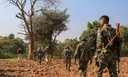 சத்தீஷ்காரில் 28 நக்சலைட்டுகள் சரண் சத்தீஷ்காரில் 28 நக்சலைட்டுகள் சரண்