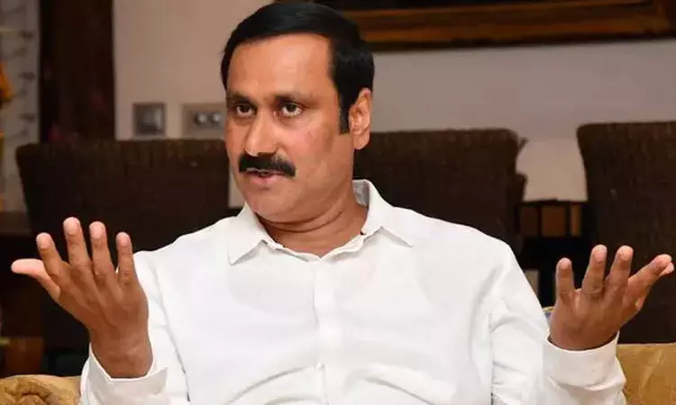 கோடி கோடியாக கொள்ளை அடிக்க தூய்மைப் பணியாளர்களின் வாழ்வாதாரத்தைப் பறிப்பதா? - அன்புமணி கண்டனம்