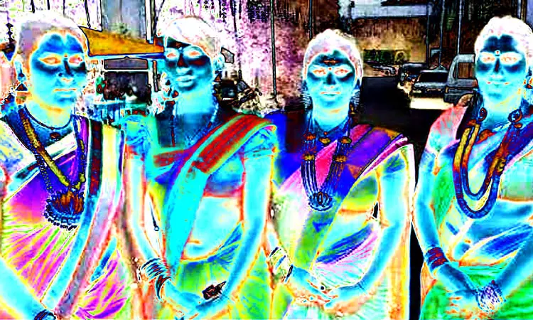 திருமணத்துக்கு பெண் பார்த்ததால் விபரீதம்; திருநங்கைகளுடன் பழக்கம் - மாத்திரைகள் சாப்பிட்ட வாலிபருக்கு நேர்ந்த கதி