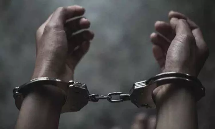 இறந்த தாய் போல் வேடமிட்டு பென்சன் தொகையை பெற்ற மகன் கைது