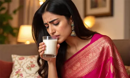 சளி, வறட்டு இருமலால் அவதியா..? நிவாரணம் அளிக்கும் அதிமதுர மிளகுப்பால்