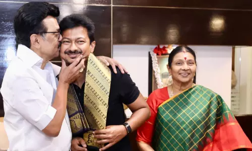 “தந்தையாக மட்டுமல்ல தலைவனாக மகிழ்ச்சி அடைகிறேன்..” - உதயநிதிக்கு பிறந்தநாள் வாழ்த்து தெரிவித்த மு.க.ஸ்டாலின்