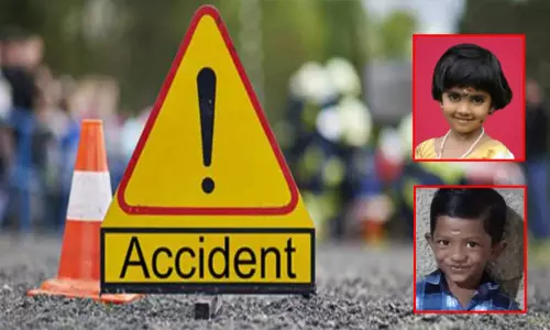 கேரளா:  குறுக்கே புகுந்த பாம்பால் ஆட்டோ கவிழ்ந்தது; 2 பள்ளி குழந்தைகள் பலி