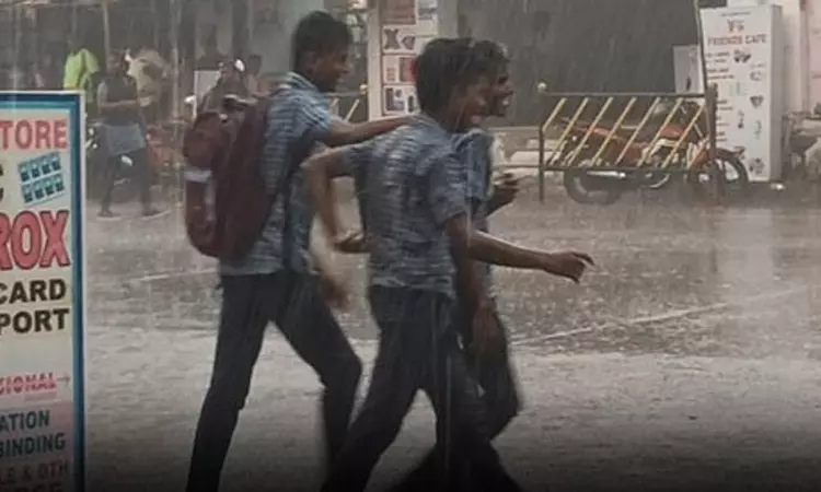 ராமேசுவரத்தில் பள்ளிகளுக்கு மட்டும் இன்று விடுமுறை