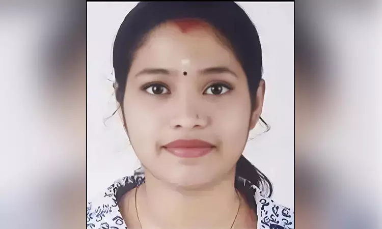 கழிவுநீர் கால்வாயில் எரிந்த நிலையில் பிணமாக கிடந்த கர்ப்பிணி... கேரளாவில் அதிர்ச்சி சம்பவம் கழிவுநீர் கால்வாயில் எரிந்த நிலையில் பிணமாக கிடந்த கர்ப்பிணி... கேரளாவில் அதிர்ச்சி சம்பவம்