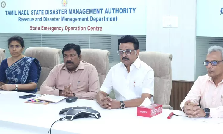 டித்வா புயல்: பொதுமக்கள் அவசியமின்றி வெளியே வர வேண்டாம் - முதல்-அமைச்சர் வேண்டுகோள்