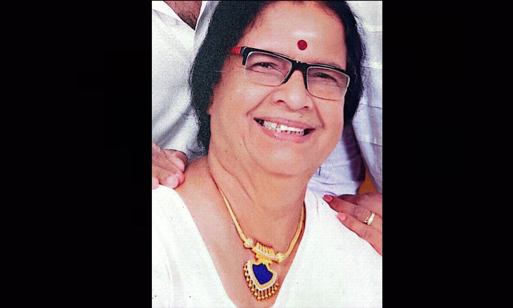 நடிகை அம்பிகா- ராதாவின் தாயார் காலமானார்