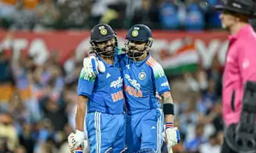 விராட், ரோகித் 2027 ஒருநாள் உலகக்கோப்பையில்... - இந்திய பந்துவீச்சு பயிற்சியாளர் பேட்டி விராட், ரோகித் 2027 ஒருநாள் உலகக்கோப்பையில்... - இந்திய பந்துவீச்சு பயிற்சியாளர் பேட்டி