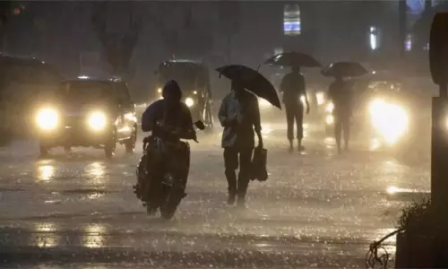 நள்ளிரவு 1 மணி வரை மழைக்கு வாய்ப்புள்ள மாவட்டங்கள் நள்ளிரவு 1 மணி வரை மழைக்கு வாய்ப்புள்ள மாவட்டங்கள்