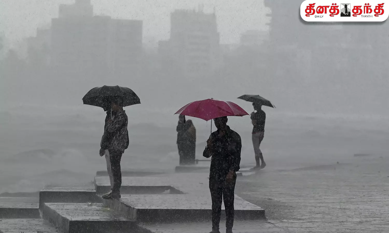 பேய் மழை பெய்யுது... நோய்த்தொற்றில் இருந்து தப்பிப்பது எப்படி?
