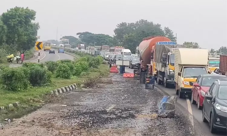 போக்குவரத்து நெரிசல் போக்குவரத்து நெரிசல்