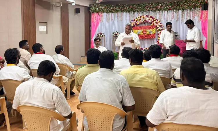 புதுச்சேரி தவெக நிர்வாகிகளுடன் பொதுச்செயலாளர் ஆனந்த் ஆலோசனை