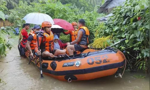 இந்தோனேசியாவில் கனமழை, வெள்ளம்: பலி எண்ணிக்கை 303 ஆக உயர்வு