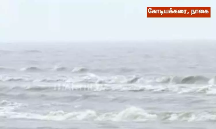 டிட்வா புயல் எதிரொலி: கோடியக்கரையில் கடல் சீற்றம்