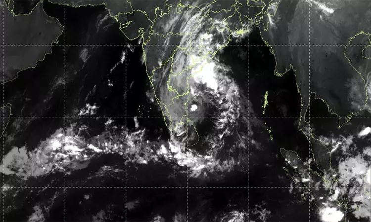 கடலிலேயே வலுவிழந்தது டிட்வா புயல்
