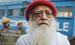 ஆசாராம் பாபுவுக்கான ஜாமினை எதிர்த்து வழக்கு ஆசாராம் பாபுவுக்கான ஜாமினை எதிர்த்து வழக்கு