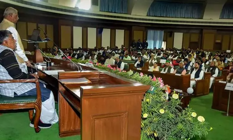 பீகார் சட்டப்பேரவை கூடியது; புதிய எம்.எல்.ஏ.க்கள் பதவியேற்பு பீகார் சட்டப்பேரவை கூடியது; புதிய எம்.எல்.ஏ.க்கள் பதவியேற்பு