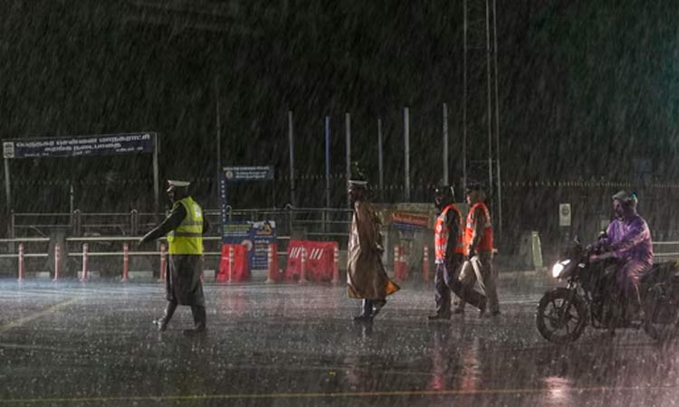 இரவு 10 மணி வரை மழைக்கு வாய்ப்பு உள்ள மாவட்டங்கள்...?