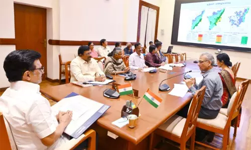 டிட்வா புயல் பாதிப்புகள், நிவாரண நடவடிக்கைகள் குறித்து முதல்-அமைச்சர் மு.க.ஸ்டாலின் தலைமையில் ஆய்வு