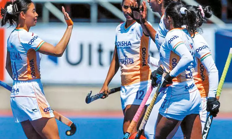 ஜூனியர் உலகக் கோப்பை ஆக்கி: இந்திய பெண்கள் அணி வெற்றி ஜூனியர் உலகக் கோப்பை ஆக்கி: இந்திய பெண்கள் அணி வெற்றி