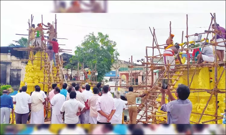 ஆரணி வேதபுரீஸ்வரர் கோவில் கும்பாபிஷேகம்: எம்.பி., எம்.எல்.ஏ. பங்கேற்பு ஆரணி வேதபுரீஸ்வரர் கோவில் கும்பாபிஷேகம்: எம்.பி., எம்.எல்.ஏ. பங்கேற்பு