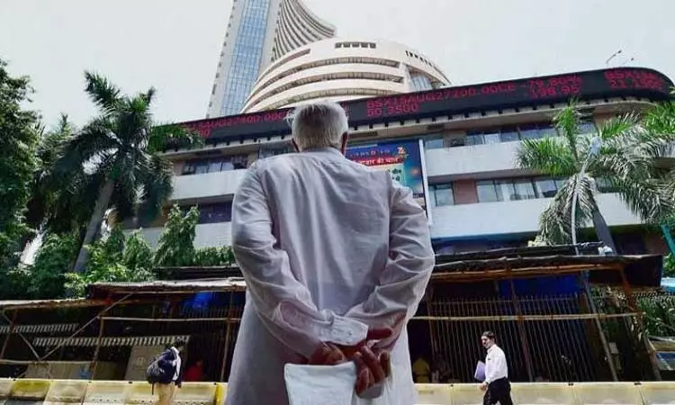 சரிவுடன் நிறைவடைந்த இந்திய பங்குச்சந்தை; இன்றைய நிலவரம் சரிவுடன் நிறைவடைந்த இந்திய பங்குச்சந்தை; இன்றைய நிலவரம்