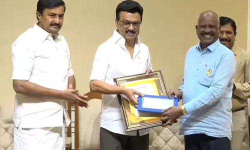 தினந்தந்தி நிர்வாக ஆசிரியருக்கு கலைஞர் எழுதுகோல் விருது