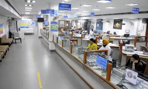 நாட்டின் 12 பொதுத்துறை வங்கிகளை இணைக்க மத்திய அரசு முடிவு?