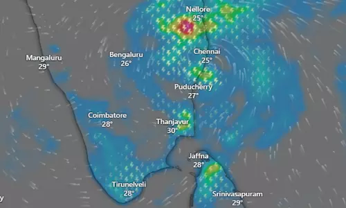 சென்னைக்கு அருகில் நீடிக்கும் காற்றழுத்த தாழ்வு மண்டலம்.. திருவள்ளூர் மாவட்டத்திற்கு ‘ரெட் அலெர்ட்’