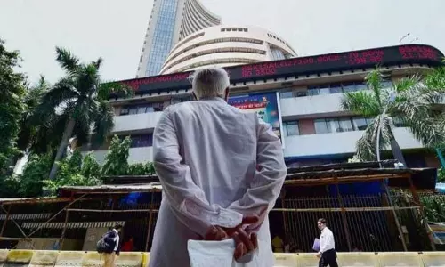 சரிவுடன் நிறைவடைந்த இந்திய பங்குச்சந்தை; இன்றைய நிலவரம்