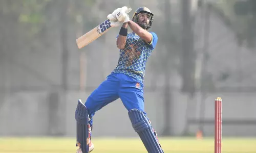 முஷ்டாக் அலி 20 ஓவர் கிரிக்கெட்: கர்நாடகாவிடம் தமிழக அணி தோல்வி முஷ்டாக் அலி 20 ஓவர் கிரிக்கெட்: கர்நாடகாவிடம் தமிழக அணி தோல்வி