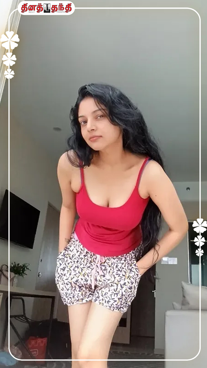 நடிகை சனம் ஷெட்டியின் லேட்டஸ்ட் கிளிக்ஸ்..!