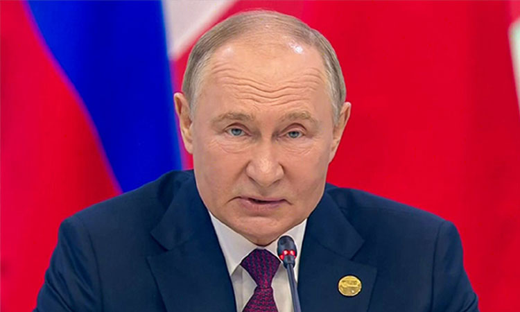 ரஷிய கப்பல்கள் மீது தாக்குதல்... உக்ரைனை கடலில் இருந்தே துண்டித்து விடுவோம்:  புதின் மிரட்டல்,