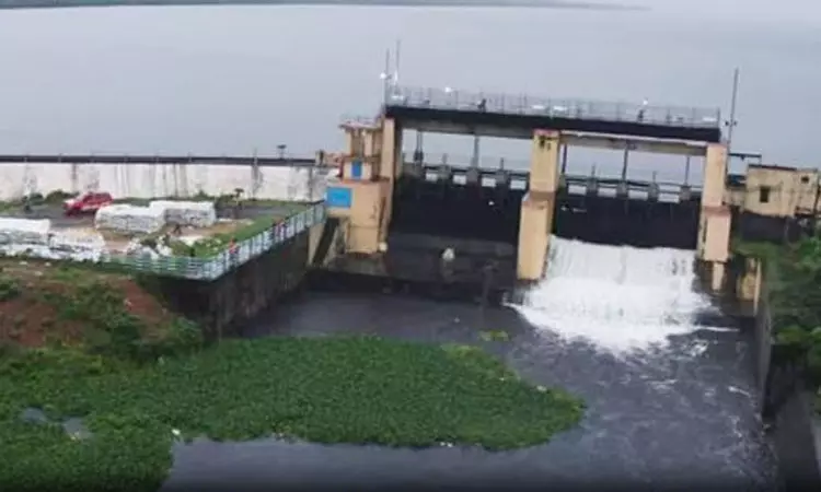 புழல் ஏரியில் இருந்து 1,500 கனஅடி உபரிநீர் திறப்பு