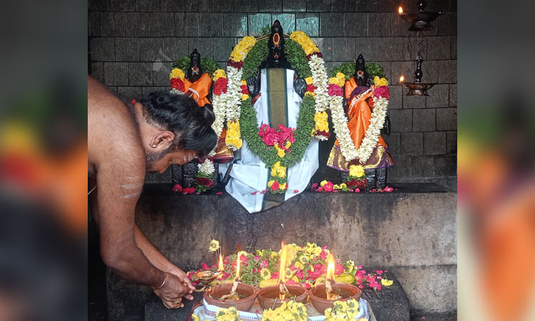 விஷ்ணு தீபம்: பெருமாள் கோவில்களில் சிறப்பு வழிபாடு