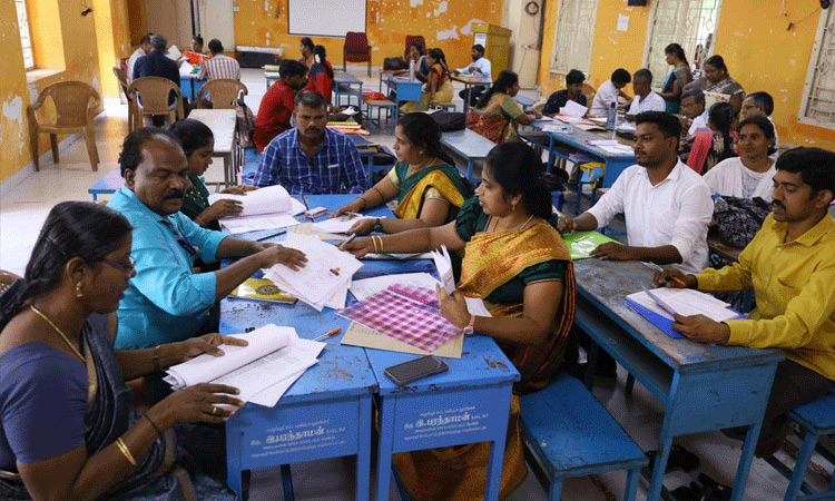 முதுகலை பட்டதாரி ஆசிரியர் பணிக்கான சான்றிதழ் சரிபார்ப்பு சென்னையில் தொடங்கியது