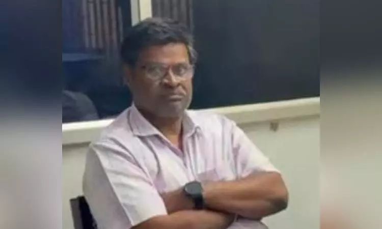 ஓய்வு பெற்ற தூய்மை பணியாளரிடம் ரூ. 5 ஆயிரம் லஞ்சம் வாங்கிய நகராட்சி காசாளர் கைது ஓய்வு பெற்ற தூய்மை பணியாளரிடம் ரூ. 5 ஆயிரம் லஞ்சம் வாங்கிய நகராட்சி காசாளர் கைது