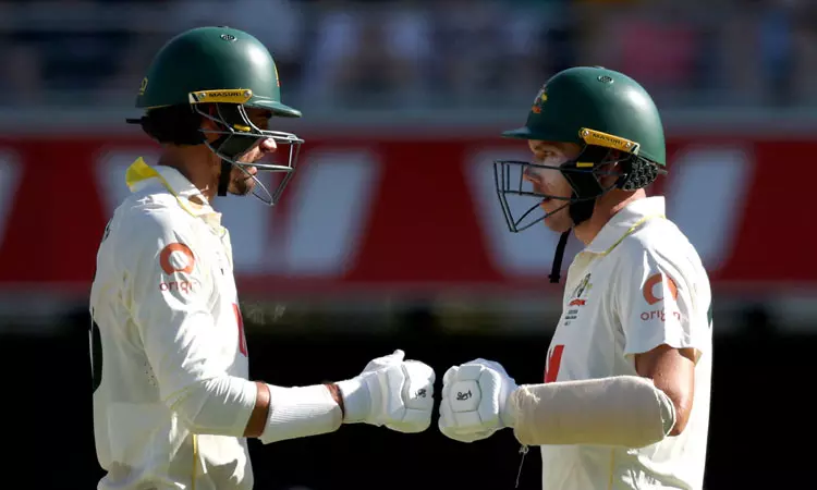 ஆஷஸ் 2-வது டெஸ்ட்: அபார பேட்டிங்.. முதல் இன்னிங்சில் முன்னிலை பெற்ற ஆஸ்திரேலியா ஆஷஸ் 2-வது டெஸ்ட்: அபார பேட்டிங்.. முதல் இன்னிங்சில் முன்னிலை பெற்ற ஆஸ்திரேலியா