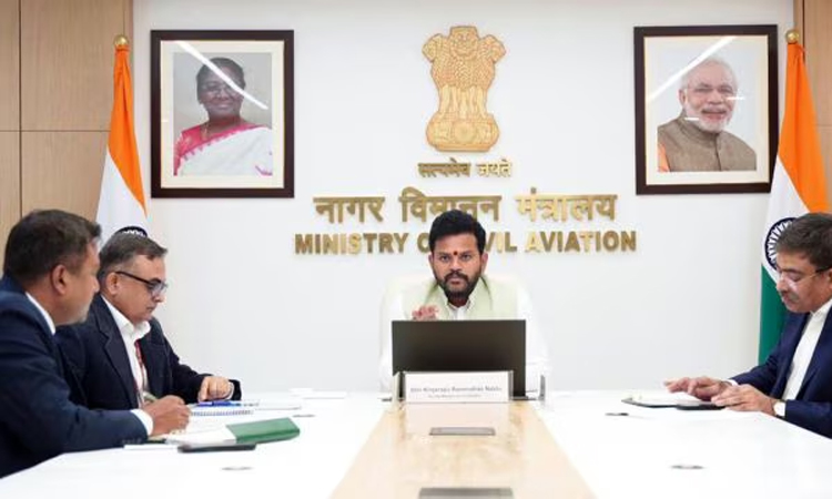 இண்டிகோ நிறுவனத்தின் மீது உரிய நடவடிக்கை:  விமான போக்குவரத்து துறை மந்திரி உறுதி