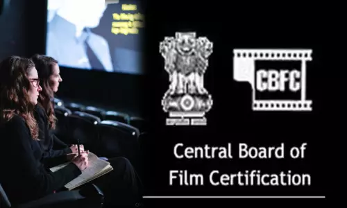 திரைப்பட சான்றிதழ் ஆய்வுக்குழுவில் 50 சதவீதம் பெண்கள்- மத்திய அரசு உறுதி திரைப்பட சான்றிதழ் ஆய்வுக்குழுவில் 50 சதவீதம் பெண்கள்- மத்திய அரசு உறுதி