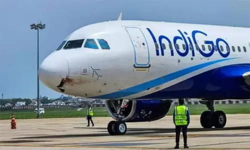 ஒரேநாளில் 1,000 விமானங்கள் ரத்து - திணறும் இண்டிகோ ஒரேநாளில் 1,000 விமானங்கள் ரத்து - திணறும் இண்டிகோ