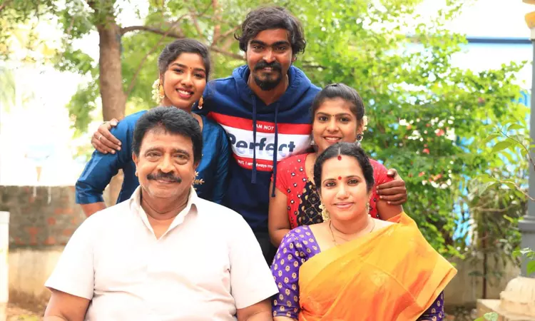 நிர்வாகம் பொறுப்பல்ல - சினிமா விமர்சனம் நிர்வாகம் பொறுப்பல்ல - சினிமா விமர்சனம்