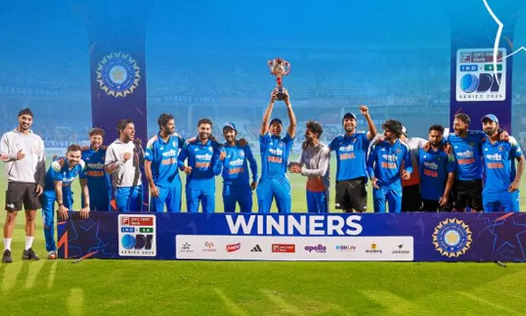 தென் ஆப்பிரிக்காவுக்கு எதிரான ஒருநாள் தொடர்: இந்திய அணியில் ‘இம்பேக்ட் வீரர்’ விருது வென்றது யார்..? தென் ஆப்பிரிக்காவுக்கு எதிரான ஒருநாள் தொடர்: இந்திய அணியில் ‘இம்பேக்ட் வீரர்’ விருது வென்றது யார்..?