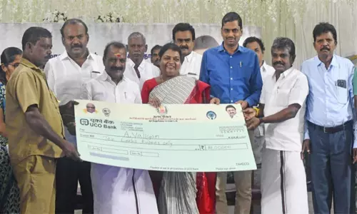 தூத்துக்குடியில் ரூ.2.24 கோடி மதிப்பில் நலத்திட்ட உதவிகள்: அமைச்சர் கீதா ஜீவன் வழங்கினார் தூத்துக்குடியில் ரூ.2.24 கோடி மதிப்பில் நலத்திட்ட உதவிகள்: அமைச்சர் கீதா ஜீவன் வழங்கினார்