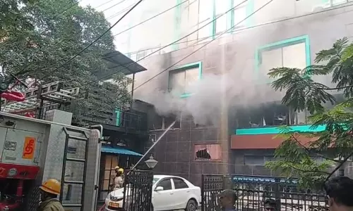 சென்னை: ஜி.எஸ்.டி. ஆணையர் அலுவலகத்தில் பயங்கர தீ விபத்து